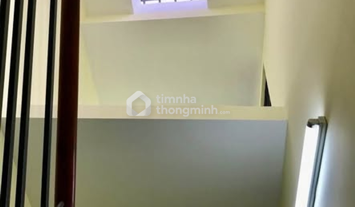 ẺM KHÔNG RỘNG RÃI NHƯ BIỆT THỰ, NHƯNG ẺM CÓ ĐỦ 4 TẦNG MÀ CHỈ NHỈNH 3TY ĐỂ GIA ĐÌNH MÌNH SẮP XẾP CUỘC SỐNG ĐÓ NHA - Hình ảnh bất động sản 1/4