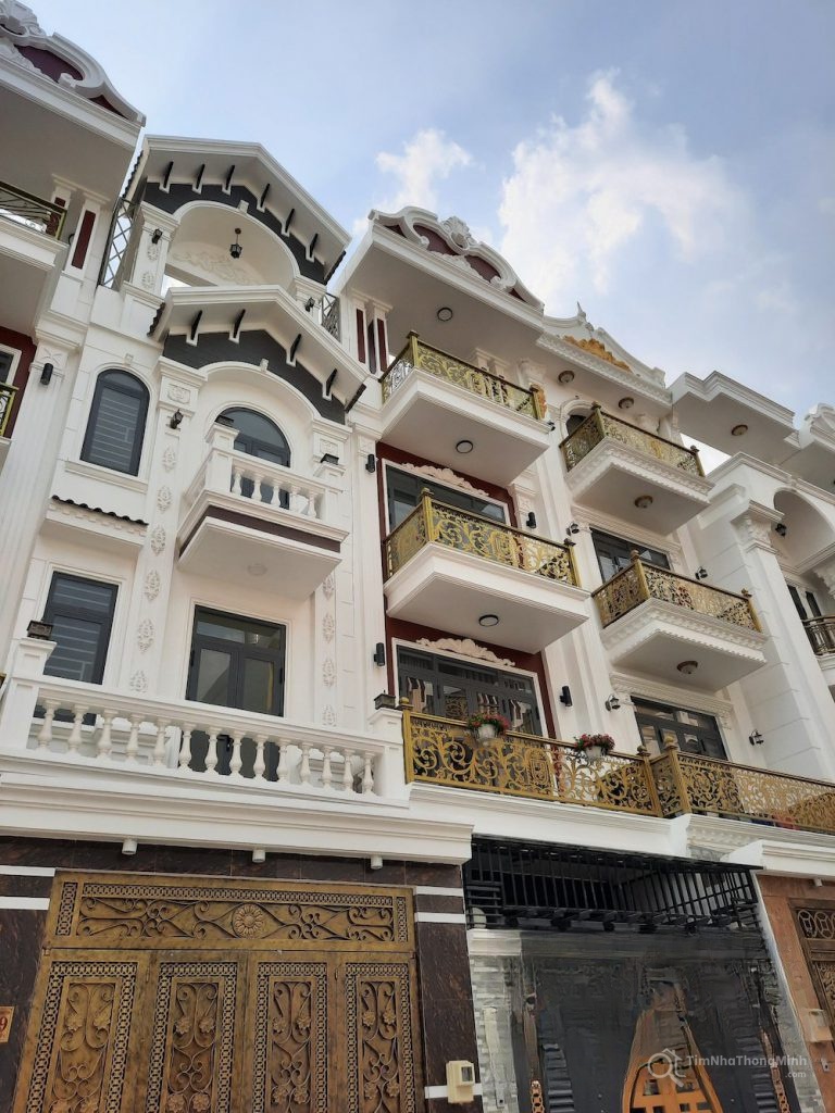 A building with balconies Description automatically generated with low confidence