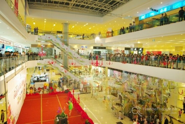 Savico MegaMall Long Biên với diện tích lớn và hiện đại trung tâm thương mại savico